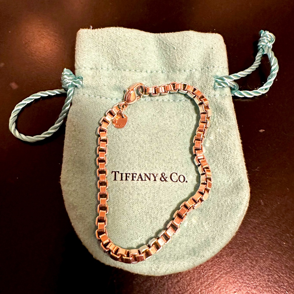 TIFFANY & Co. - Venetian Link Bracelet - size 7.5 (medium)